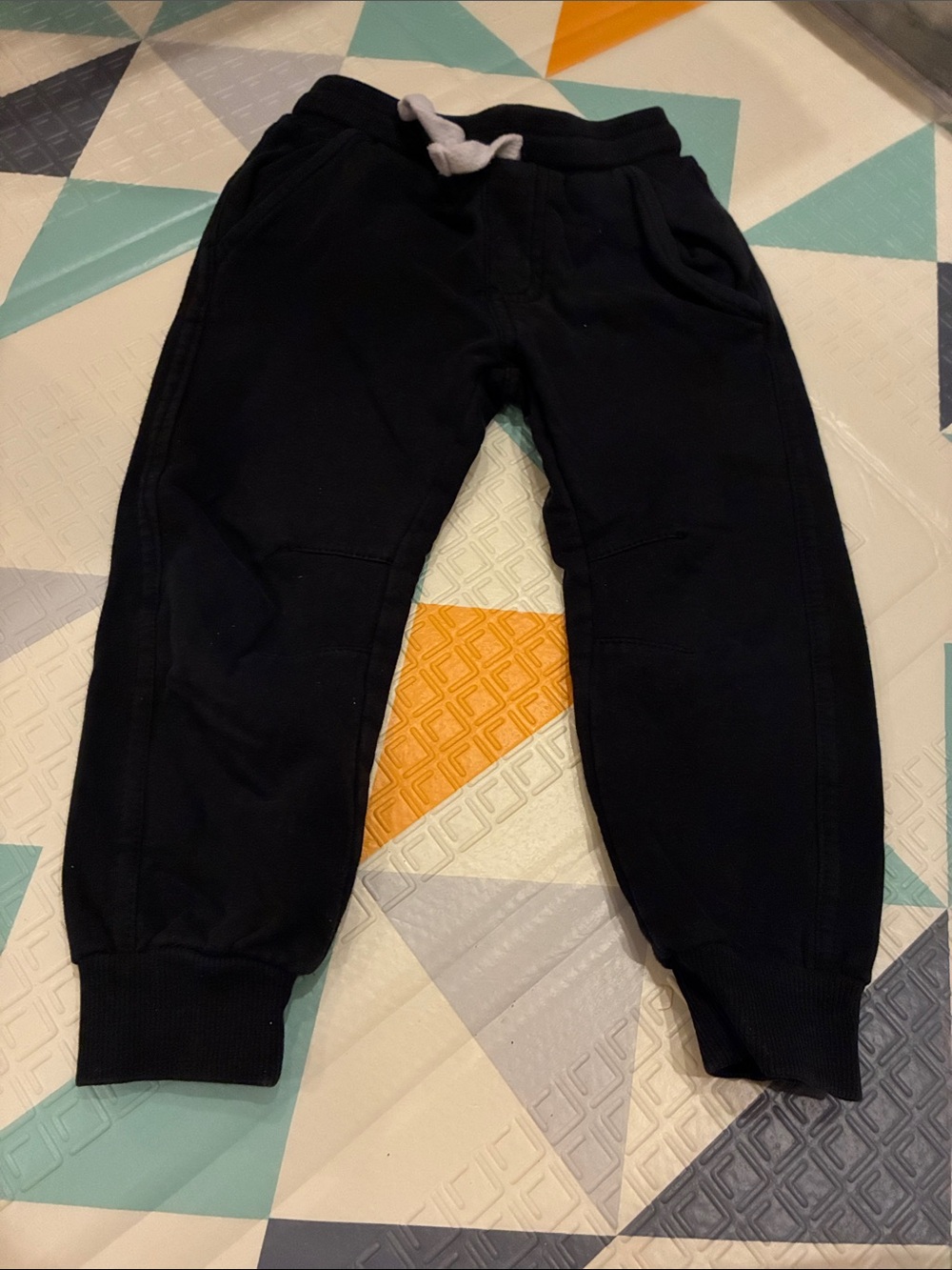 20/25$ 🧸 Kids Black Jogger Sweatpants - Comfortable Everyday Bottoms